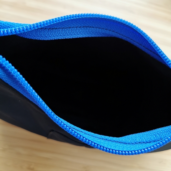 Frankie Collective rework Adidas handbag - Picture 6 of 6